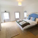 The Ferry House Ferienhaus *